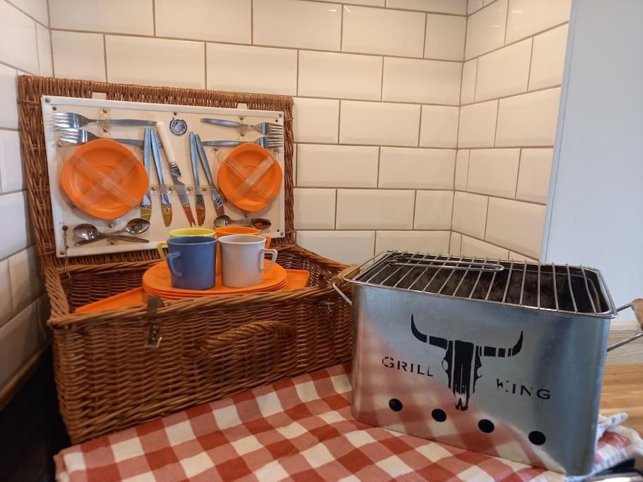 Cosy 2 Bed Cottage Between Snowdonia And The Sea Llandegai Екстериор снимка