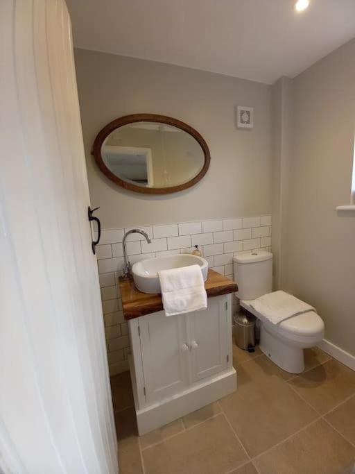 Cosy 2 Bed Cottage Between Snowdonia And The Sea Llandegai Екстериор снимка