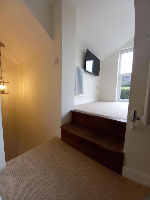 Cosy 2 Bed Cottage Between Snowdonia And The Sea Llandegai Екстериор снимка