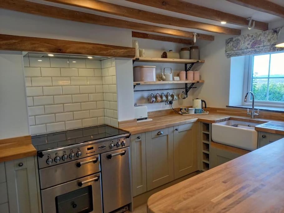 Cosy 2 Bed Cottage Between Snowdonia And The Sea Llandegai Екстериор снимка